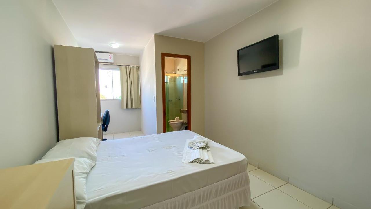 קריסטלינה Center Plaza Hotel מראה חיצוני תמונה
